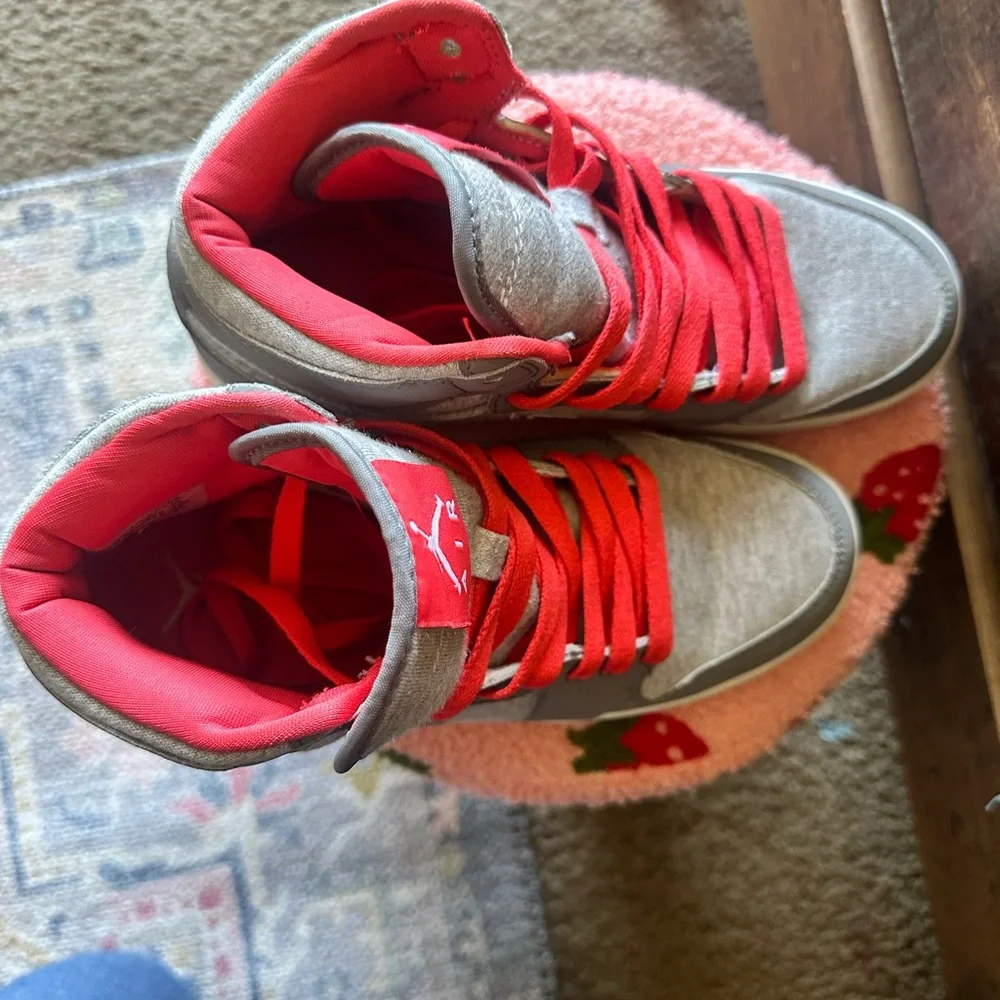 Air Jordans - Picture 5 of 6